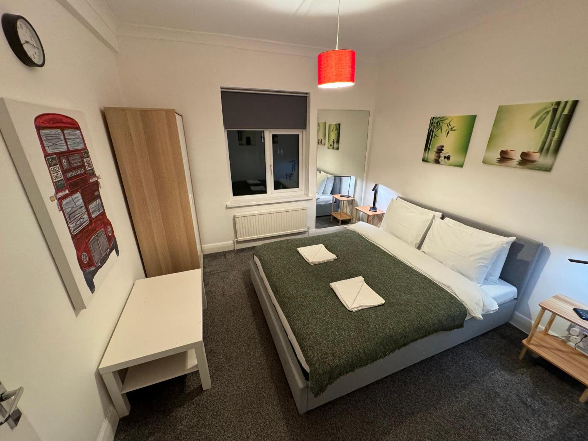 Prime Location In Camden Town *